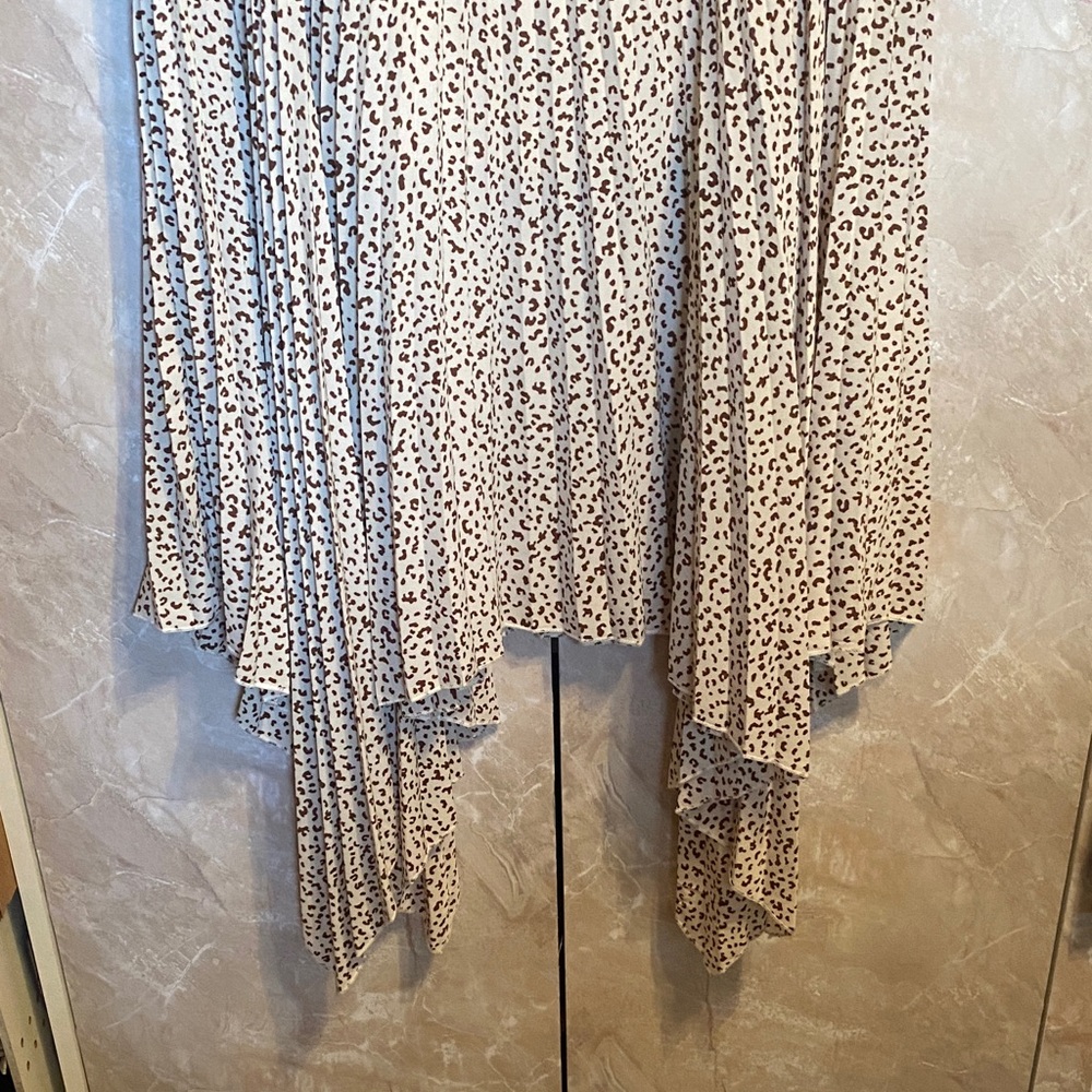 Leopard Print Asymmetrical Women's Skirt - Picture 5 of 7